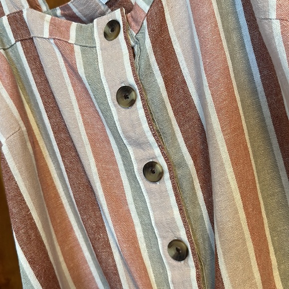 NWT Striped misses Sonoma top with buttons & front tie knot - Picture 3 of 5